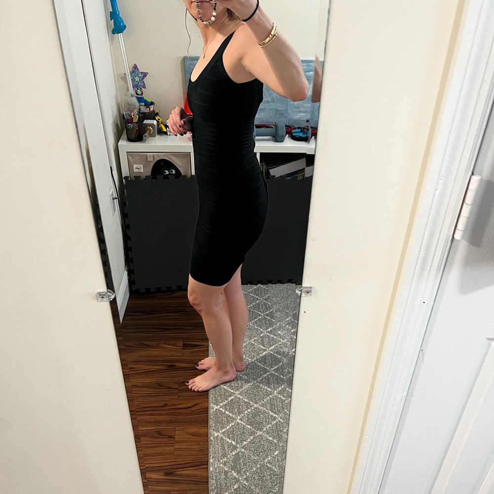 Herve Leger black dress - Picture 2 of 3